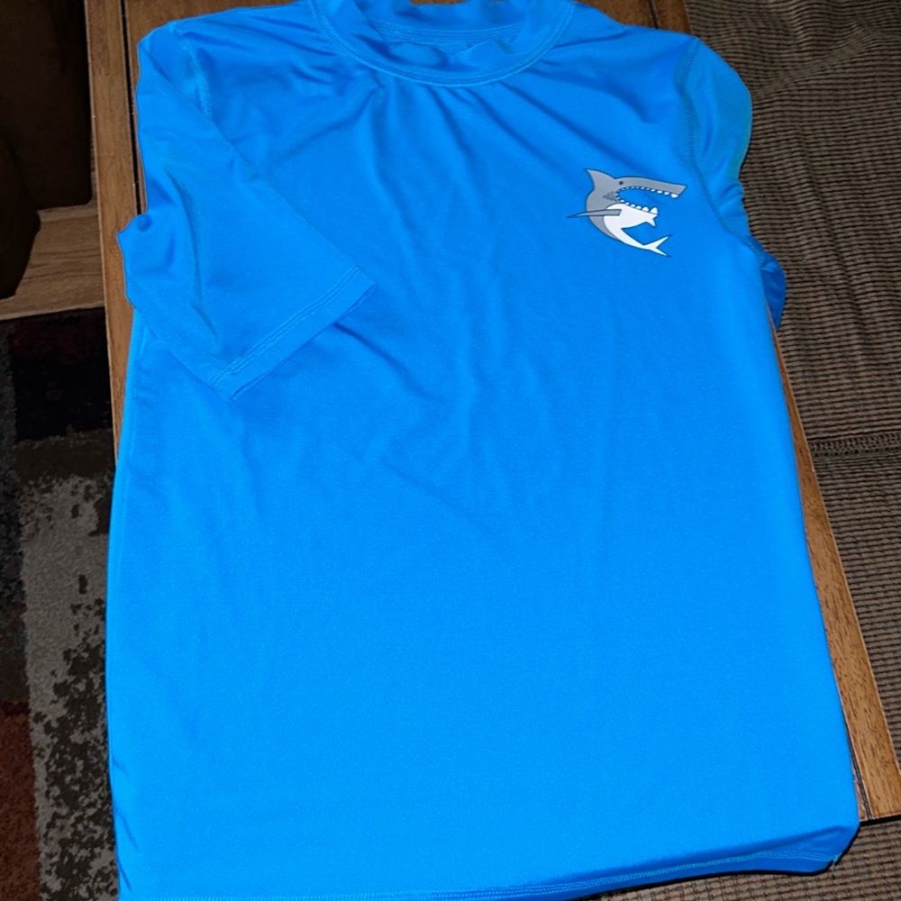 Cat &Jack short sleeve swim shirt size L 12/14